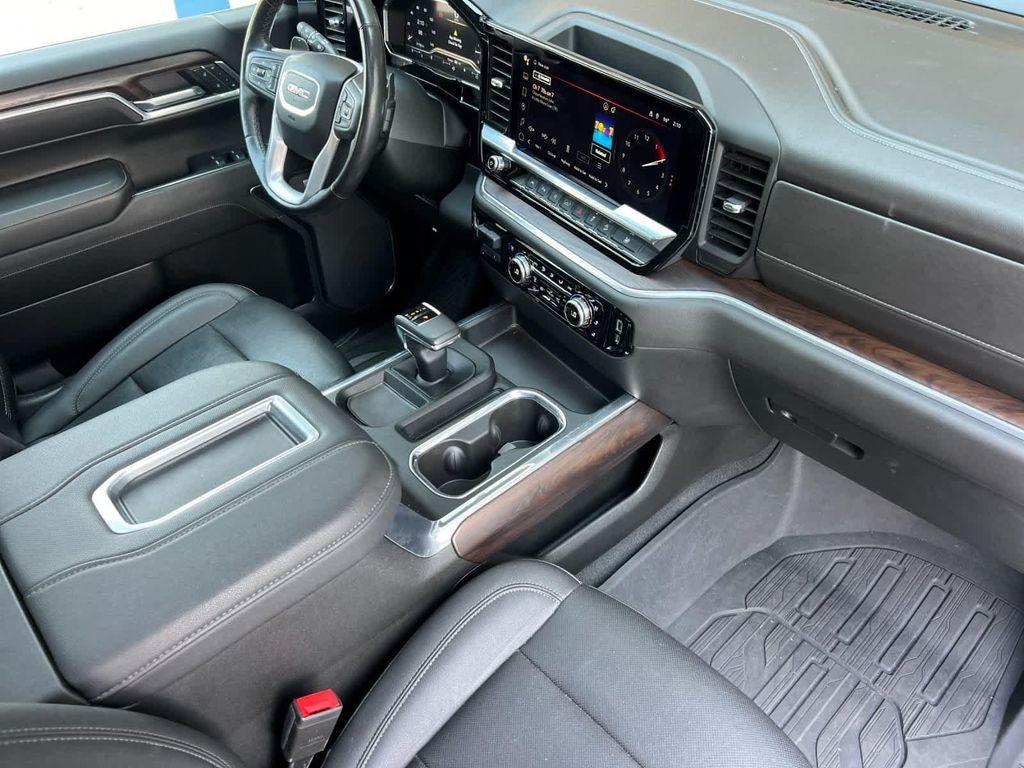 used 2022 GMC Sierra 1500 car, priced at $45,992