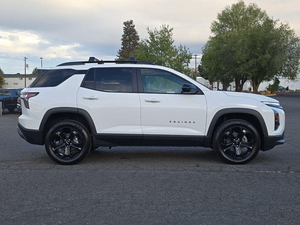 new 2026 Chevrolet Equinox car, priced at $36,305