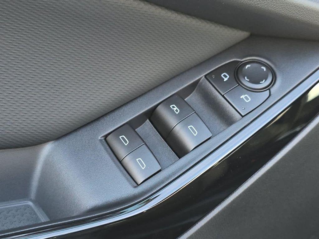 new 2026 Chevrolet Equinox car, priced at $36,305