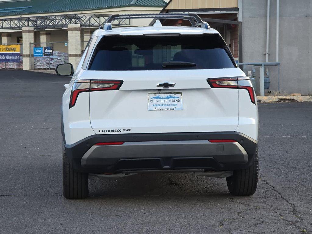 new 2026 Chevrolet Equinox car, priced at $36,305