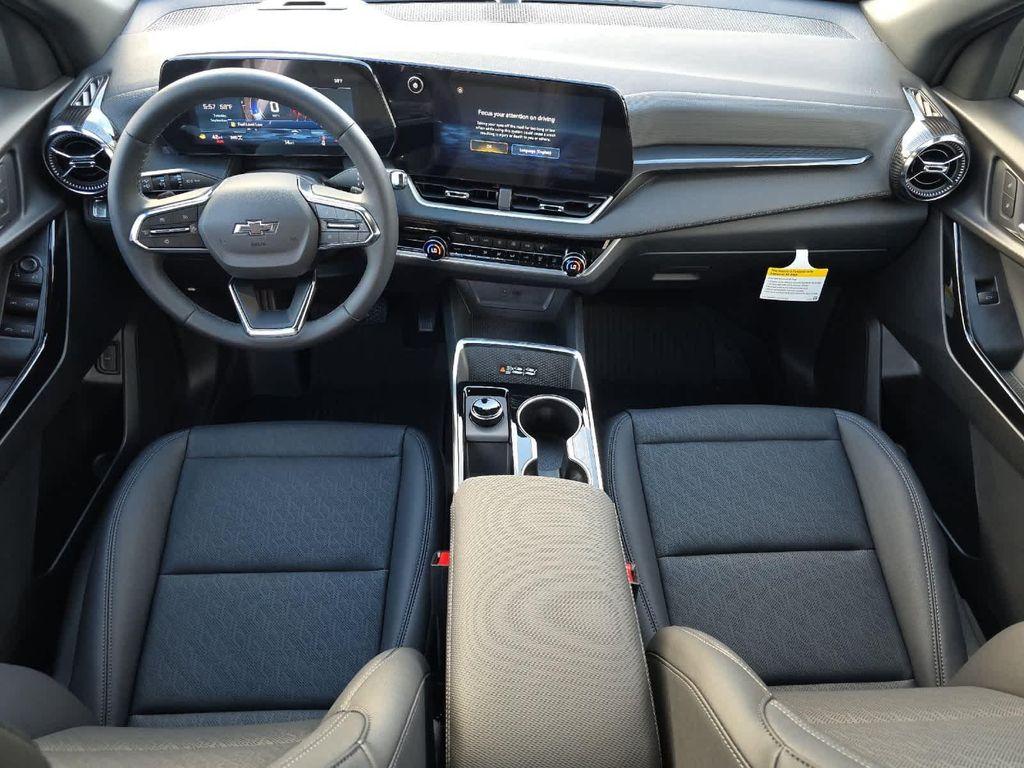 new 2026 Chevrolet Equinox car, priced at $36,305