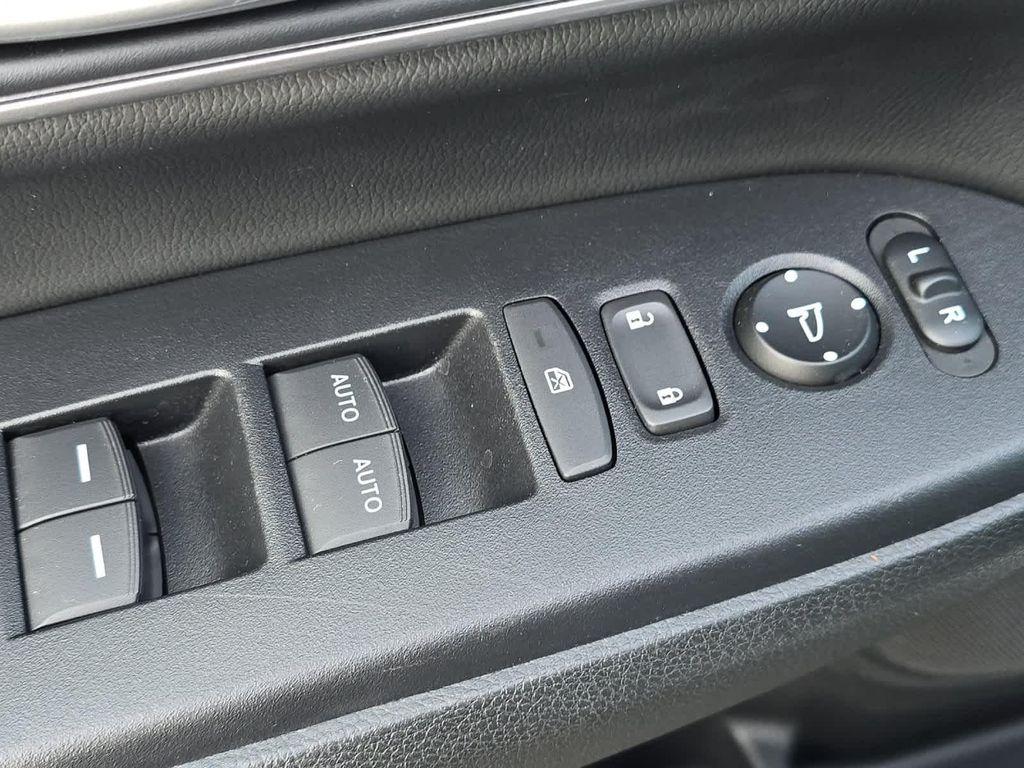 used 2021 Honda CR-V car, priced at $28,991