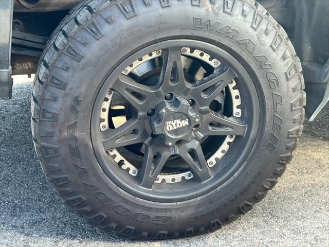 used 2018 Chevrolet Silverado 1500 car, priced at $24,990