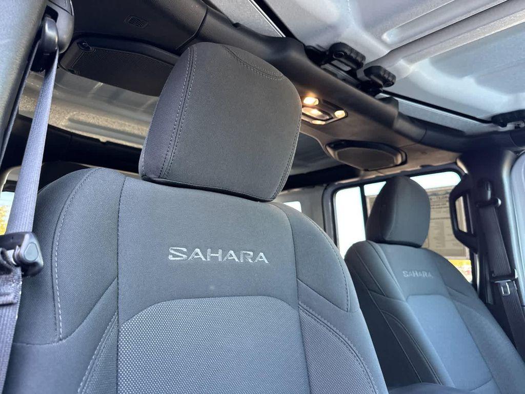 used 2022 Jeep Wrangler Unlimited car, priced at $37,990