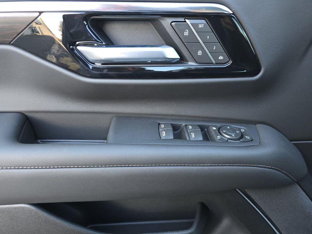 new 2026 Chevrolet Suburban car, priced at $79,685