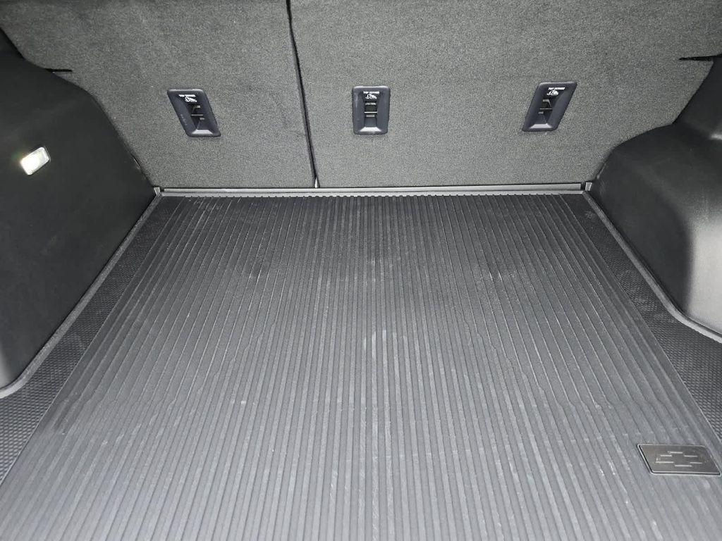 new 2026 Chevrolet Equinox car, priced at $39,115