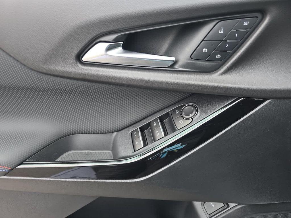 new 2026 Chevrolet Equinox car, priced at $39,115