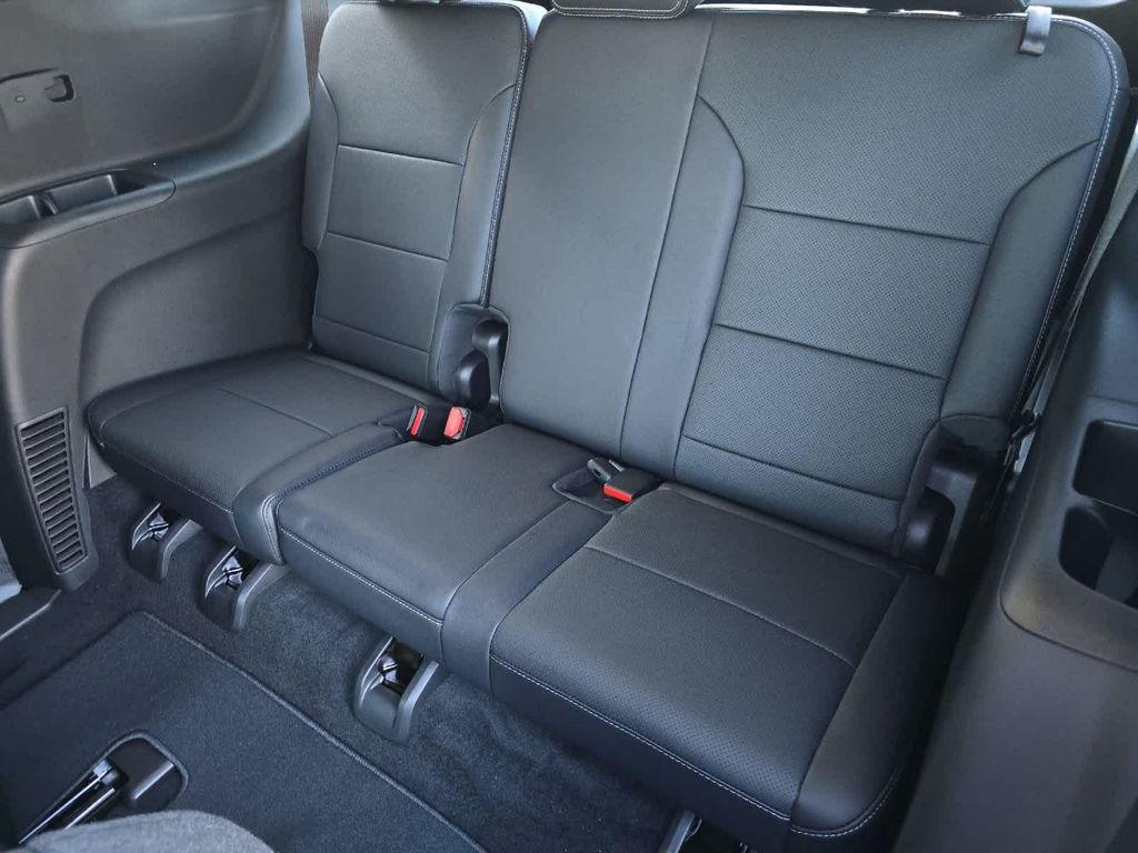new 2026 Chevrolet Traverse car, priced at $51,545