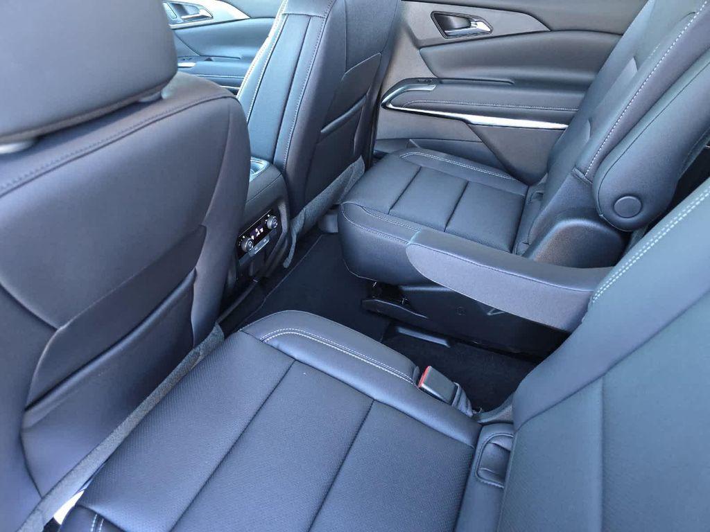 new 2026 Chevrolet Traverse car, priced at $51,545