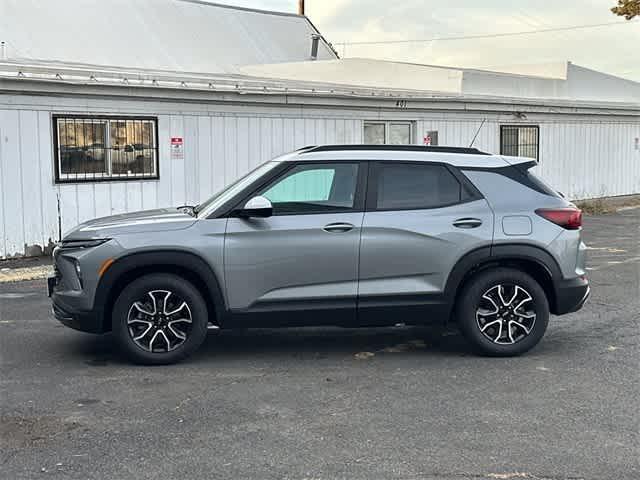 new 2025 Chevrolet TrailBlazer car, priced at $32,475