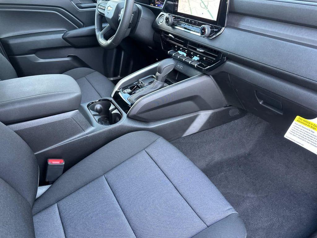 new 2025 Chevrolet Colorado car, priced at $35,065