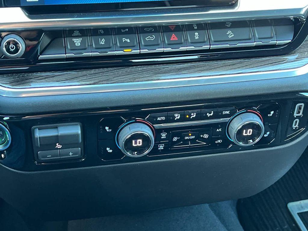 new 2026 Chevrolet Silverado 3500 car, priced at $77,390