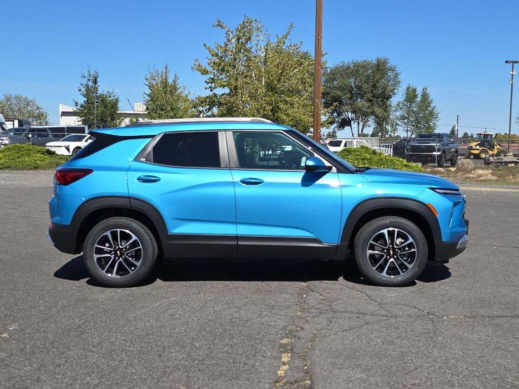 new 2026 Chevrolet TrailBlazer car, priced at $32,030