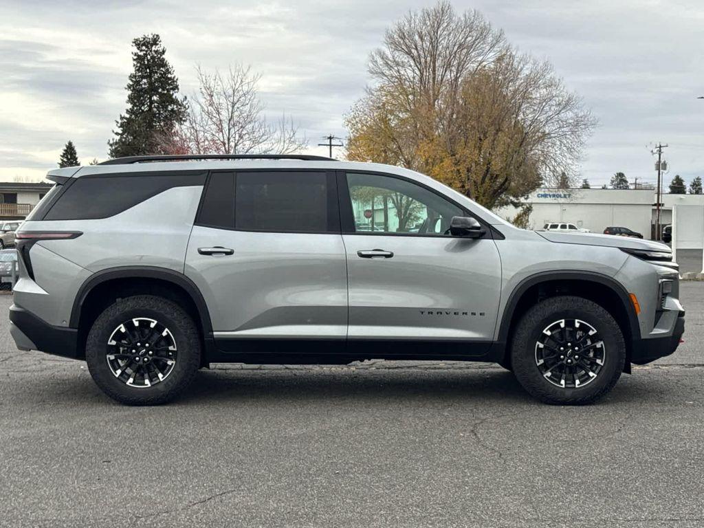 new 2026 Chevrolet Traverse car, priced at $58,404