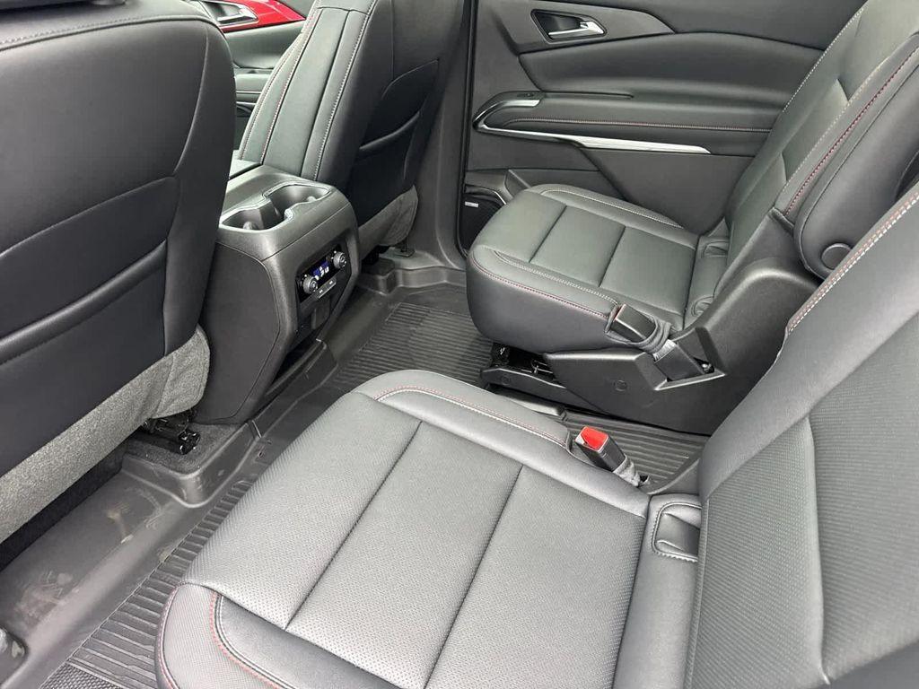 new 2026 Chevrolet Traverse car, priced at $58,404