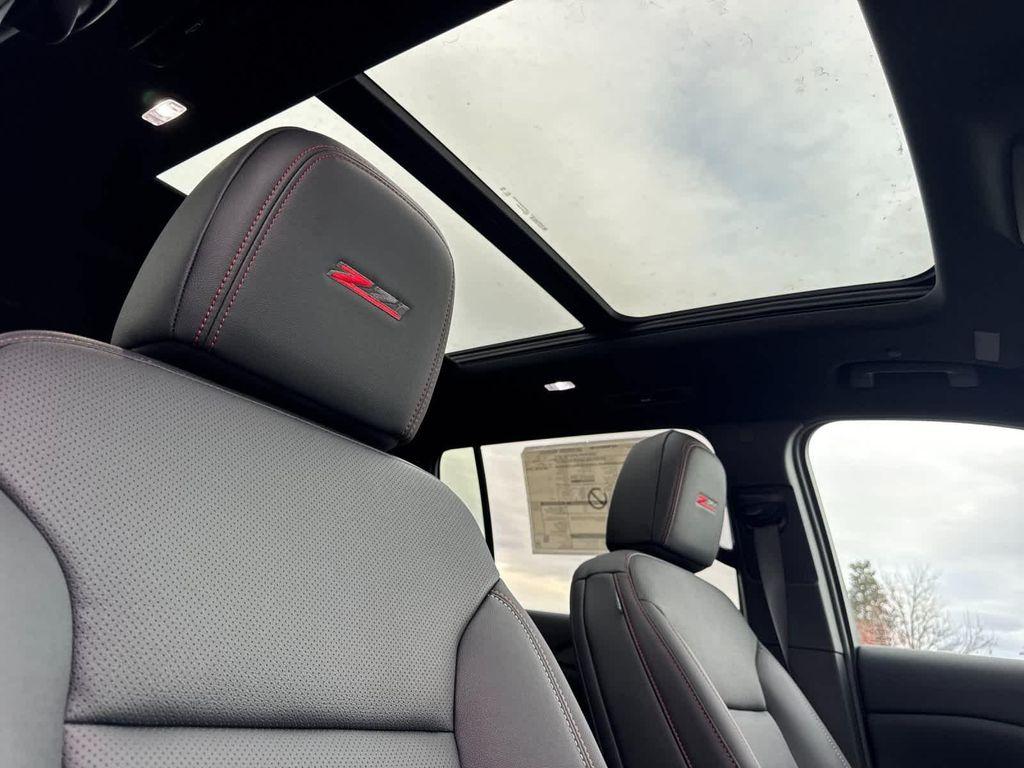 new 2026 Chevrolet Traverse car, priced at $58,404