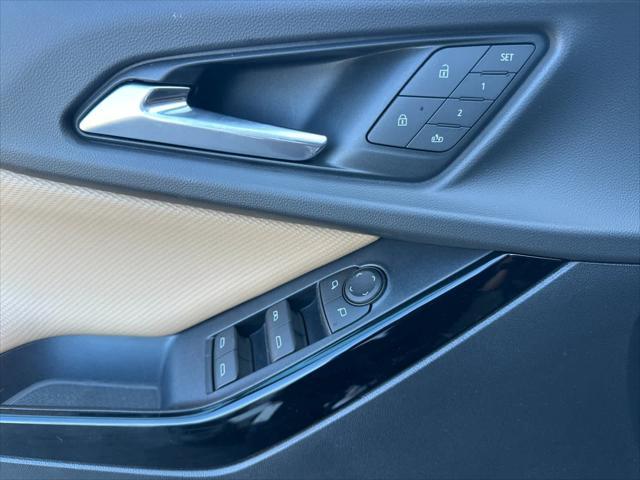 new 2026 Chevrolet Equinox car, priced at $39,585