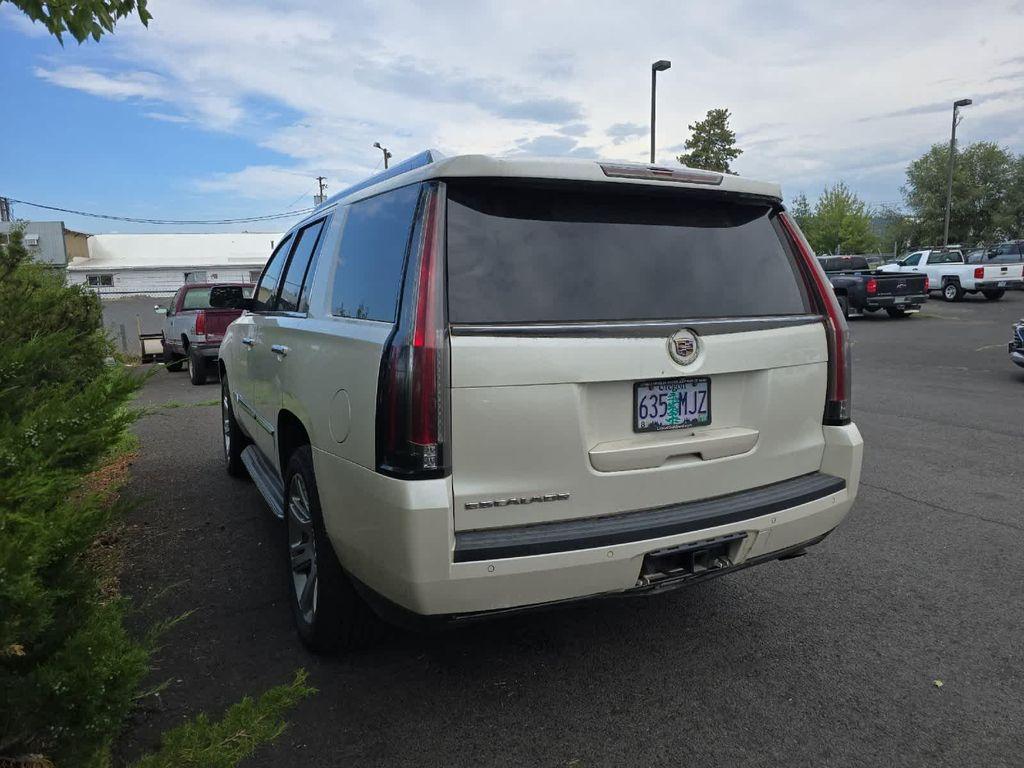 used 2015 Cadillac Escalade car, priced at $26,990