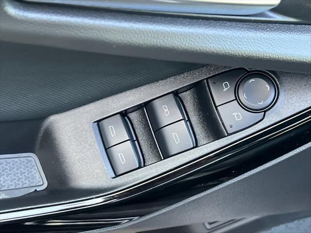 new 2025 Chevrolet Equinox car, priced at $37,470
