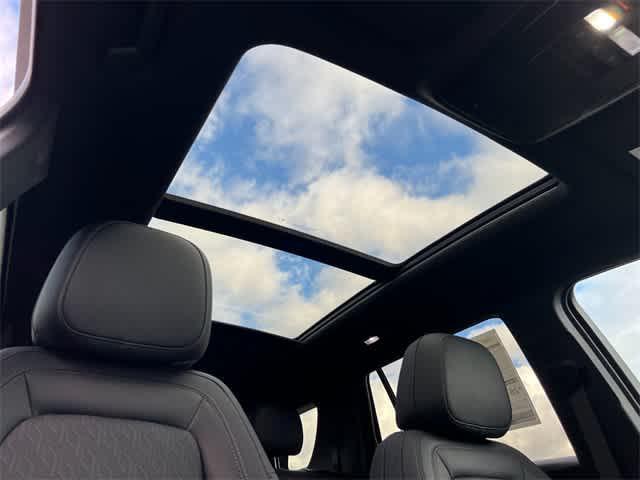 new 2025 Chevrolet Equinox car, priced at $37,470