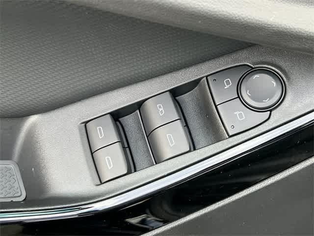 new 2025 Chevrolet Equinox car, priced at $37,470