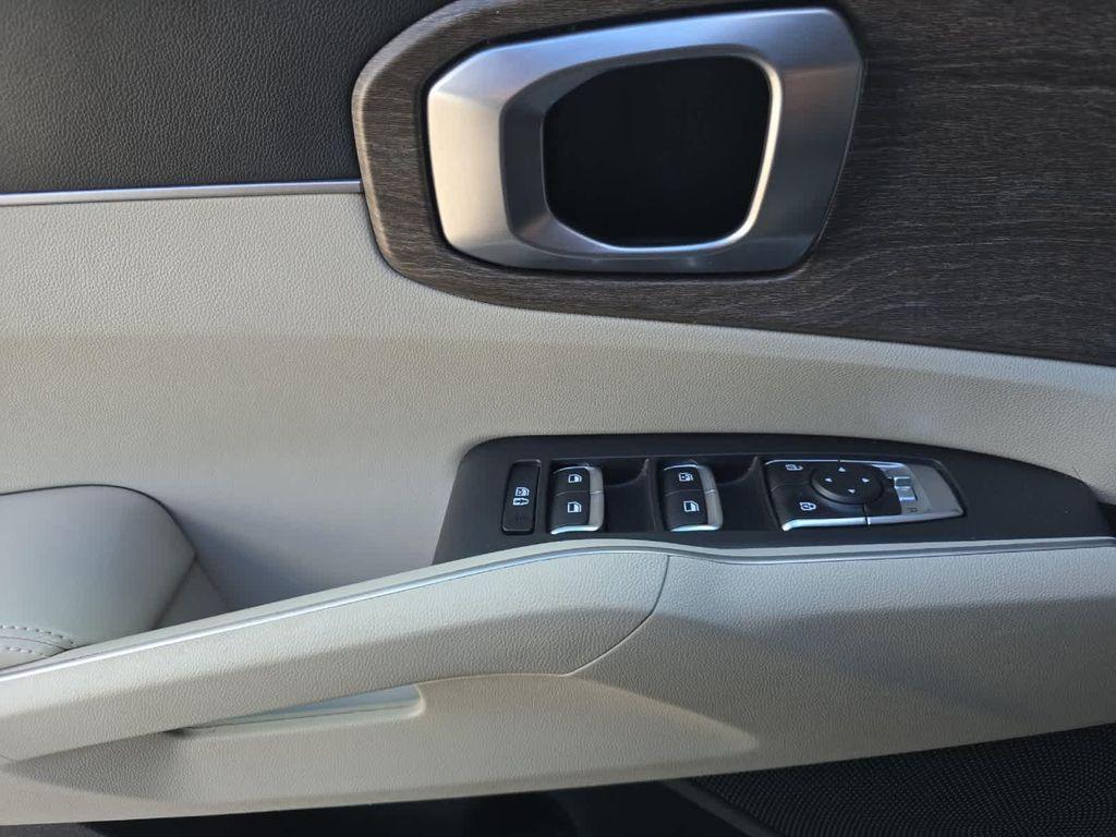 used 2021 Kia Sorento car, priced at $21,992