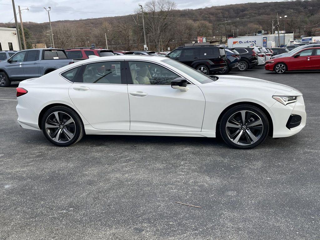new 2025 Acura TLX car, priced at $47,195