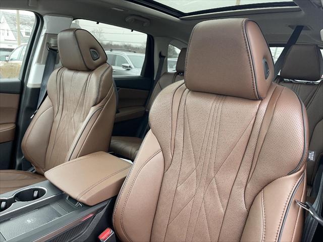 new 2025 Acura MDX car, priced at $68,250