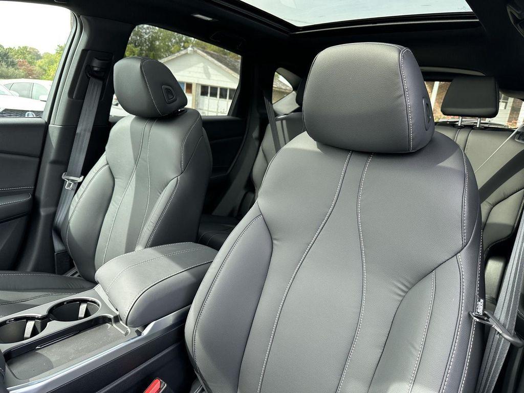 new 2025 Acura RDX car, priced at $46,650