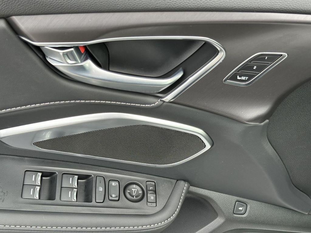 new 2025 Acura RDX car, priced at $46,650