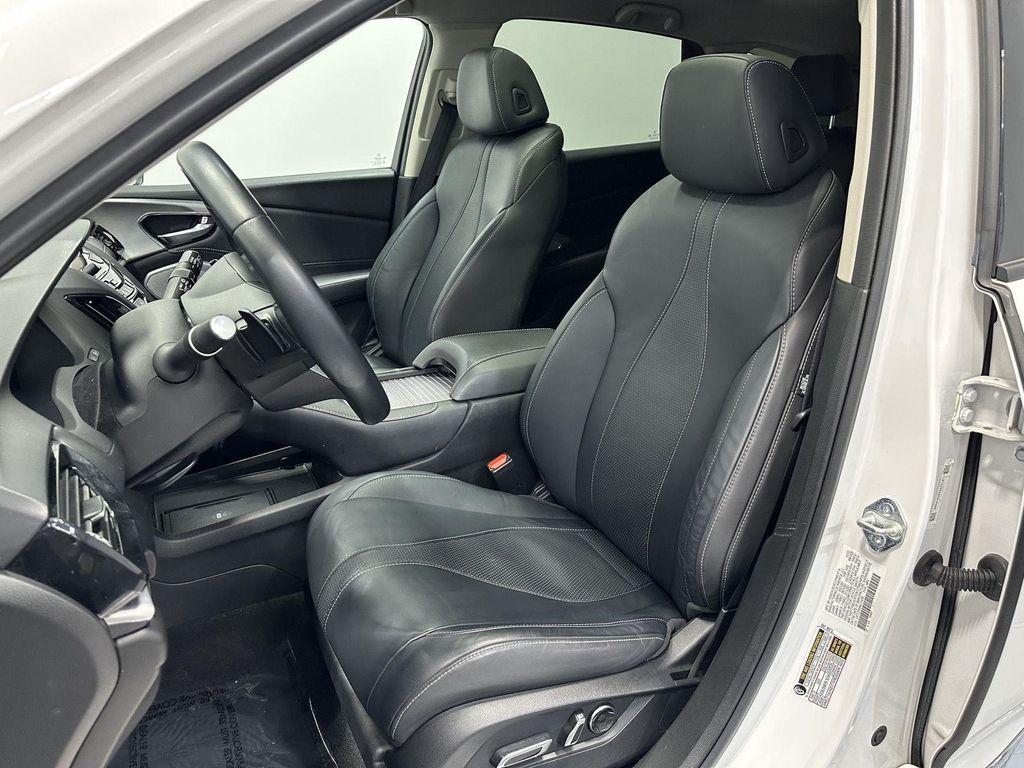 used 2022 Acura RDX car, priced at $32,000