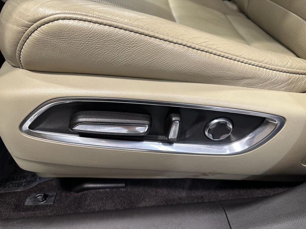 used 2020 Acura MDX car, priced at $29,000