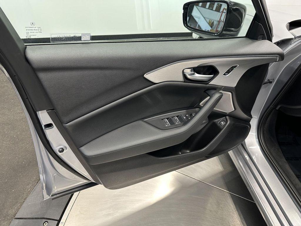 used 2025 Acura TLX car, priced at $39,500