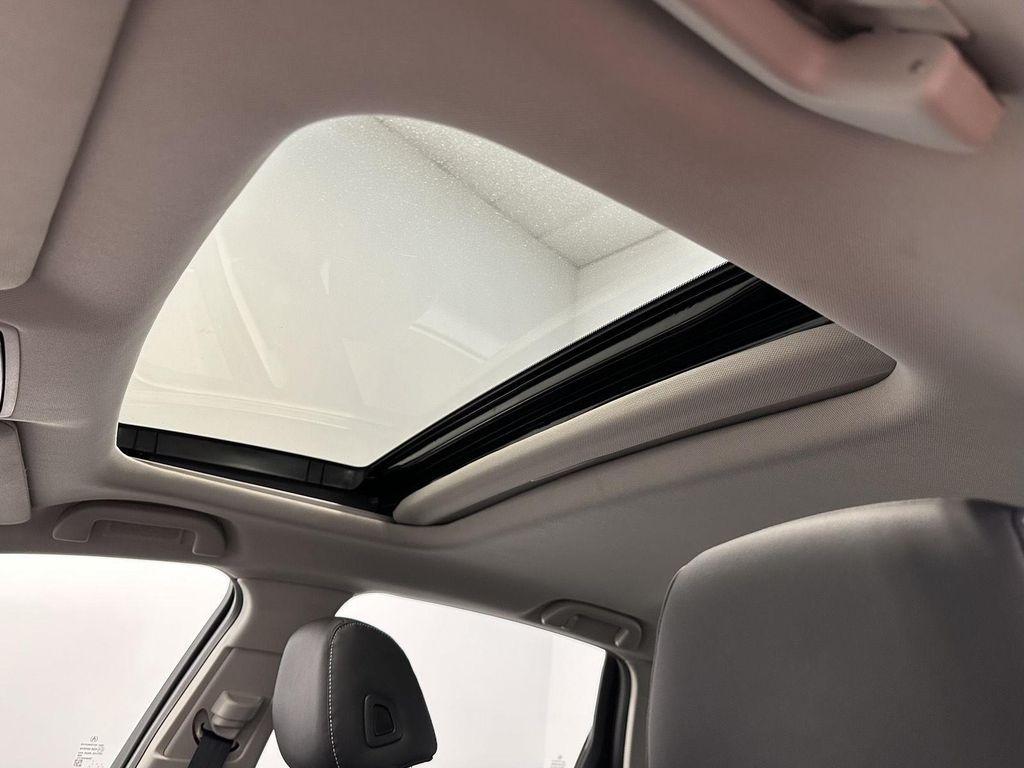 used 2025 Acura TLX car, priced at $39,500