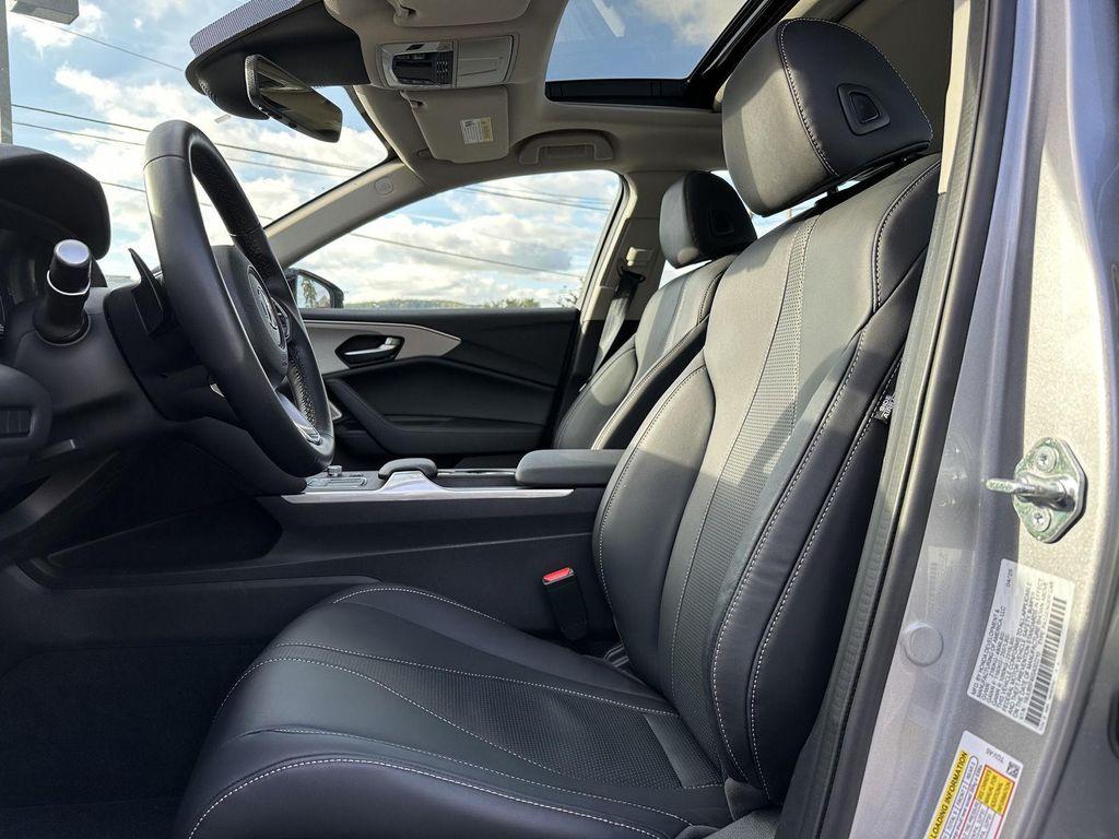 used 2025 Acura TLX car, priced at $39,500