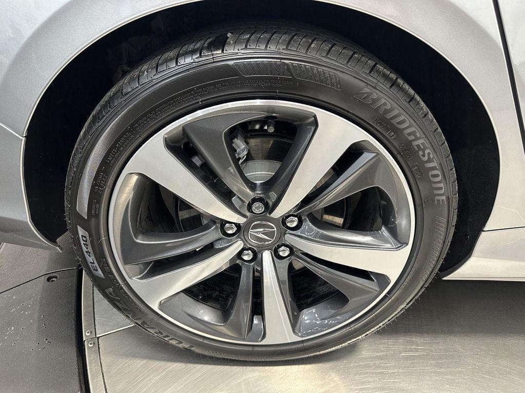 used 2025 Acura TLX car, priced at $39,500