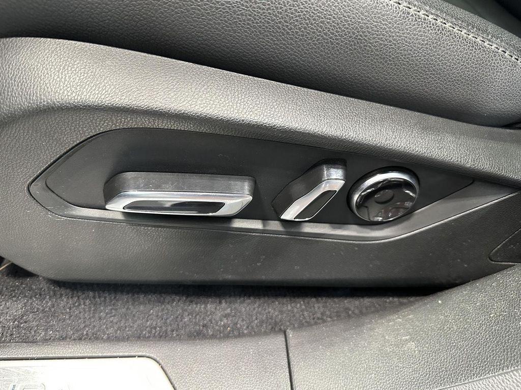 used 2022 Acura RDX car, priced at $29,400