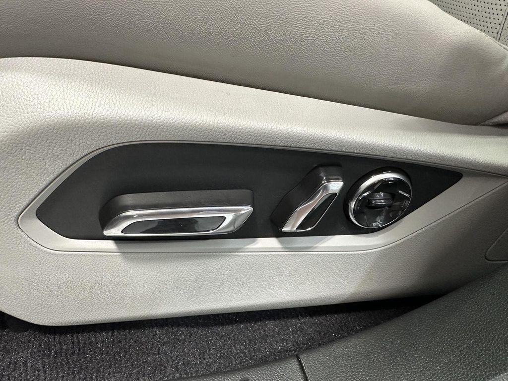 used 2019 Acura RDX car, priced at $27,750