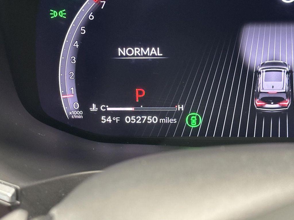 used 2022 Acura MDX car, priced at $38,000