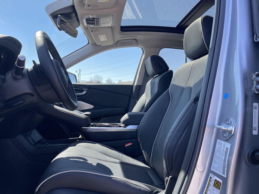 new 2025 Acura RDX car, priced at $53,800