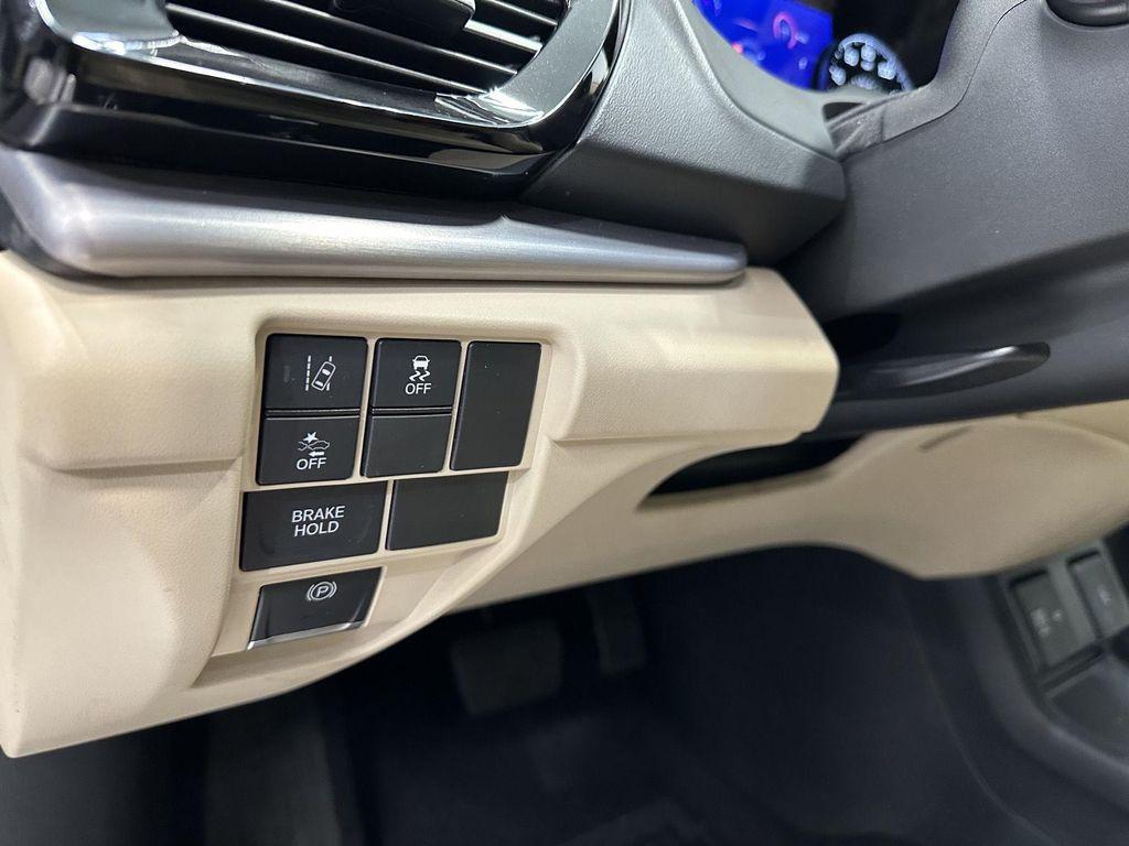 used 2021 Acura RDX car, priced at $25,400