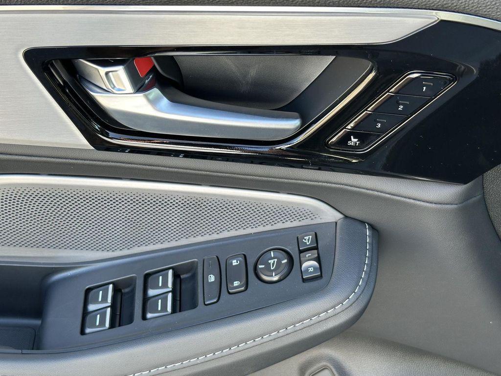 new 2026 Acura MDX car, priced at $61,350