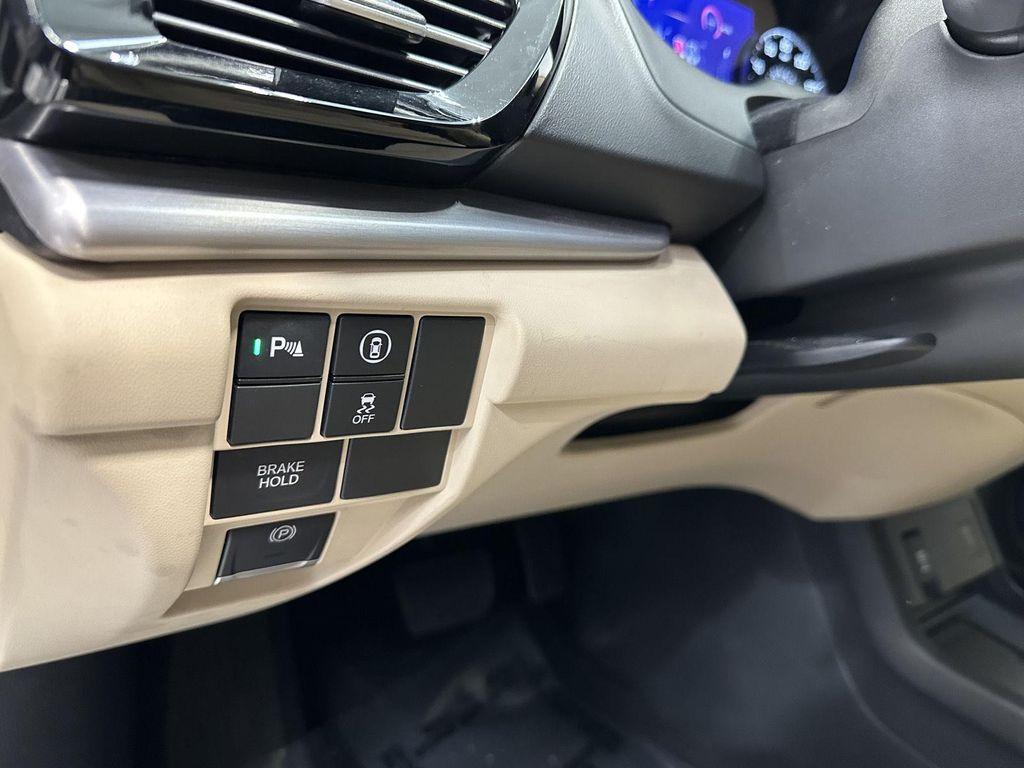 used 2023 Acura RDX car, priced at $37,200