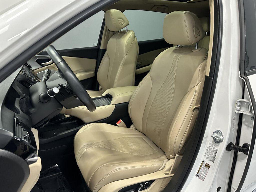 used 2023 Acura RDX car, priced at $37,200