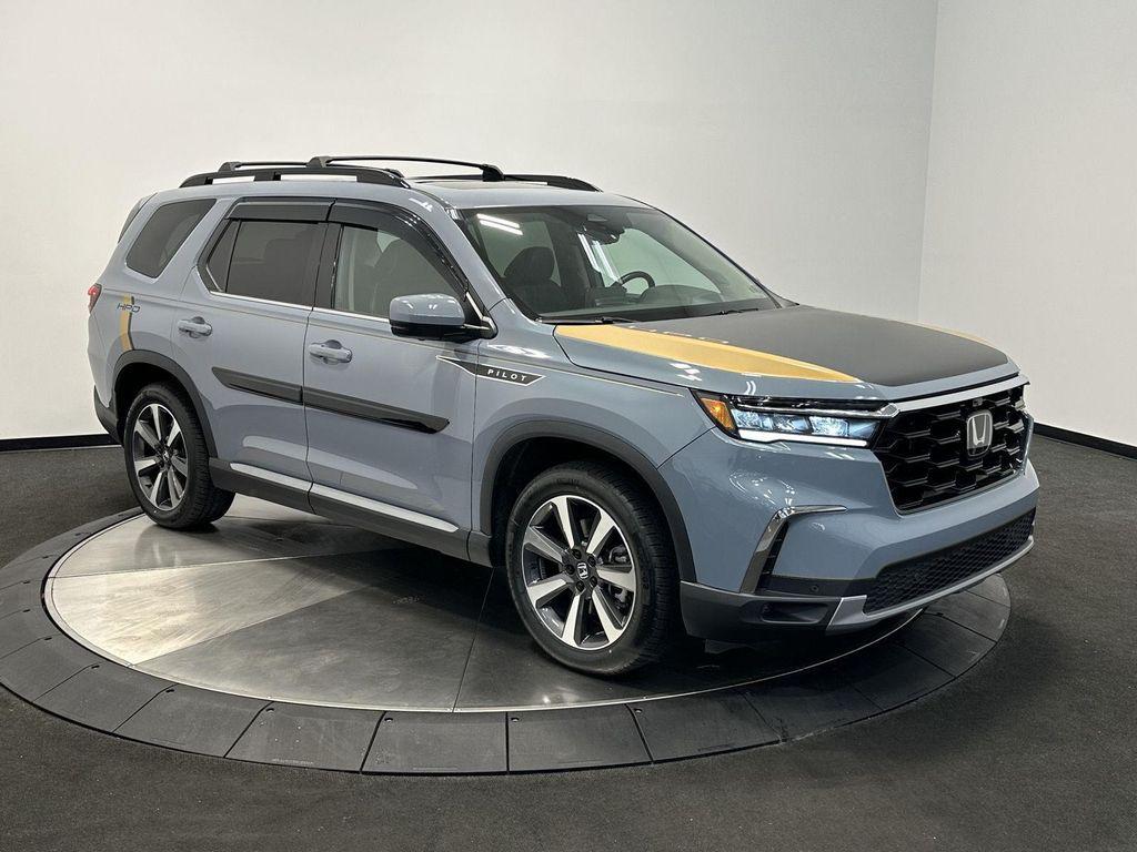 used 2023 Honda Pilot car, priced at $41,750