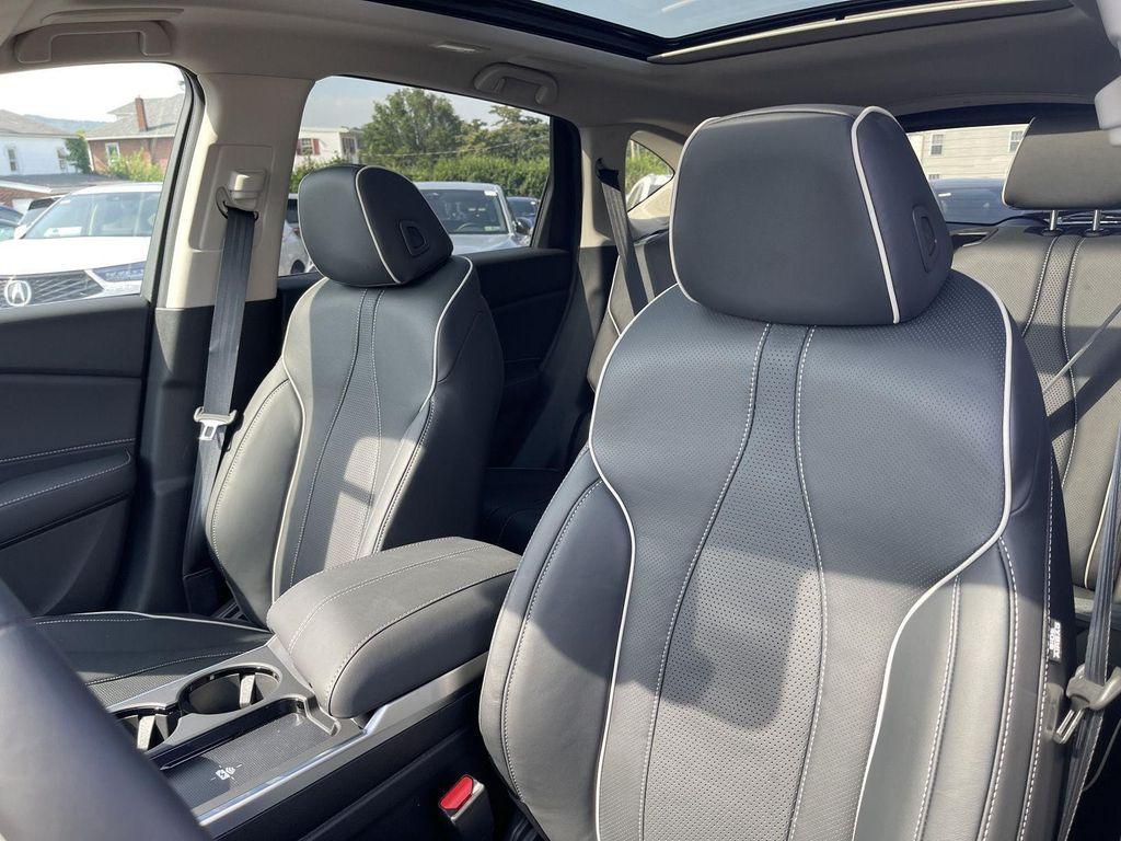 new 2025 Acura RDX car, priced at $54,400
