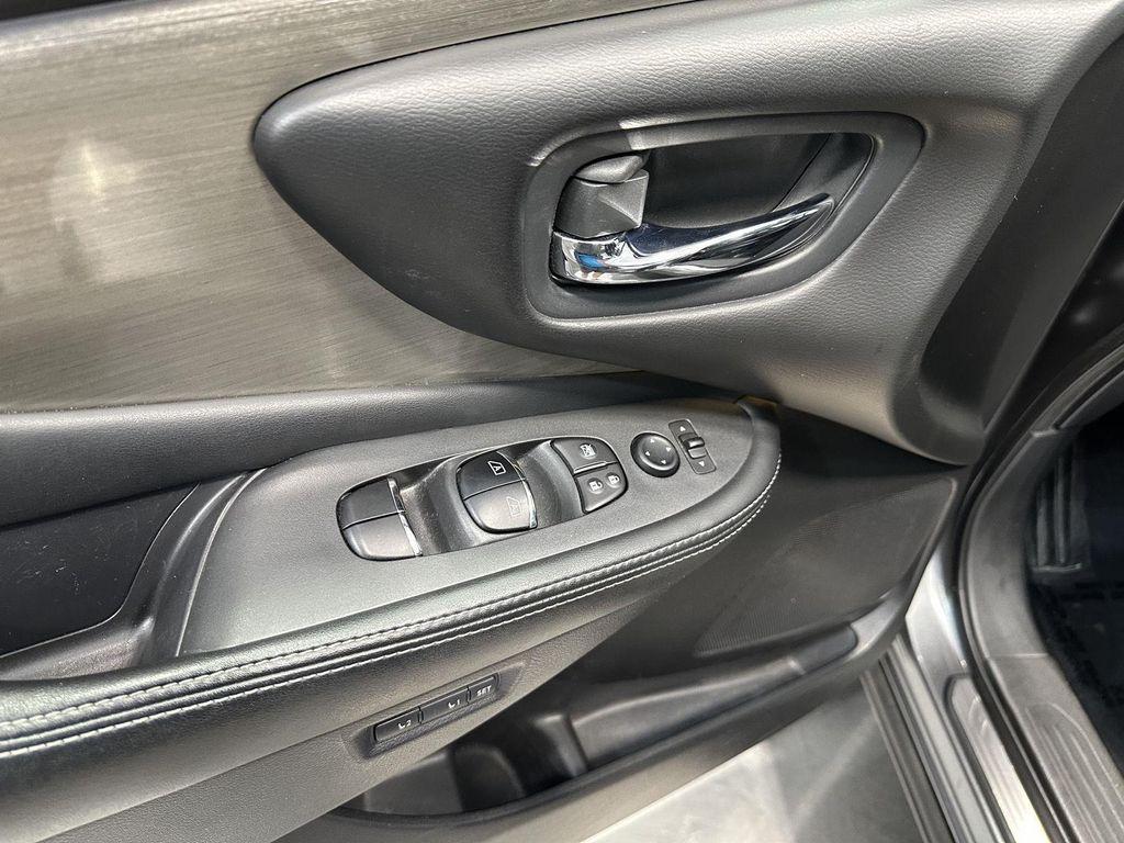 used 2017 Nissan Murano car, priced at $17,900