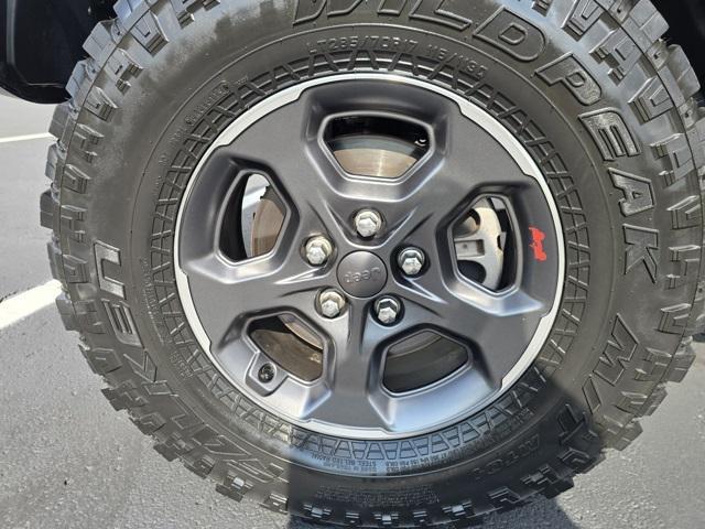 used 2020 Jeep Gladiator car, priced at $30,000