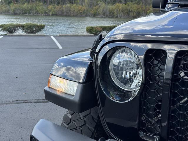 used 2021 Jeep Gladiator car, priced at $31,443