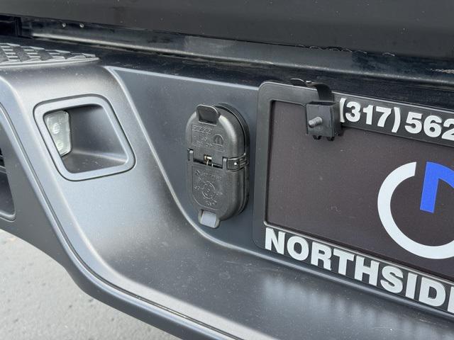 used 2021 Jeep Gladiator car, priced at $31,443